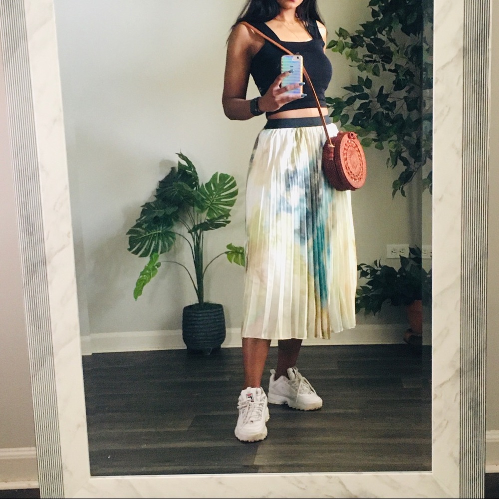New Pleated Tie Dye Midi Skirt small